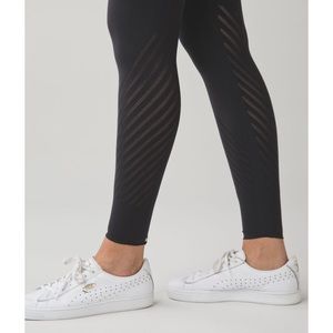 lululemon Enlighten Tight